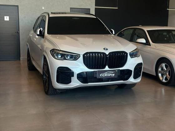 Carro 3.0 I6 TURBO HÍBRIDO XDRIVE45E M SPORT AUTOMÁTICO