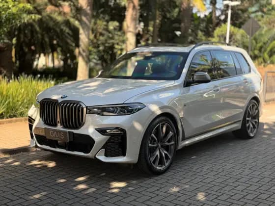 Carro 4.4 V8 GASOLINA M50i STEPTRONIC