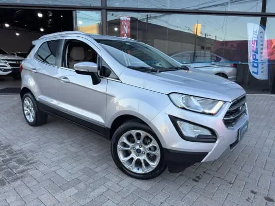 Carro 1.5 TI-VCT FLEX TITANIUM AUTOMÁTICO