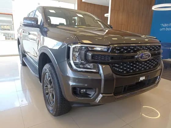 Carro 2.0 TURBO DIESEL CD BLACK 4X2 AUTOMÁTICO