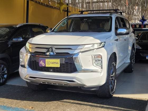 Carro 2.4 16V MIVEC TURBO DIESEL HPE-S AWD AUTOMÁTICO