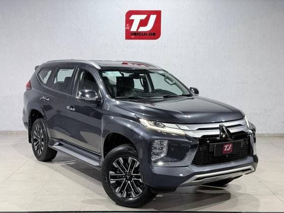 Carro 2.4 16V MIVEC TURBO DIESEL HPE AWD AUTOMÁTICO