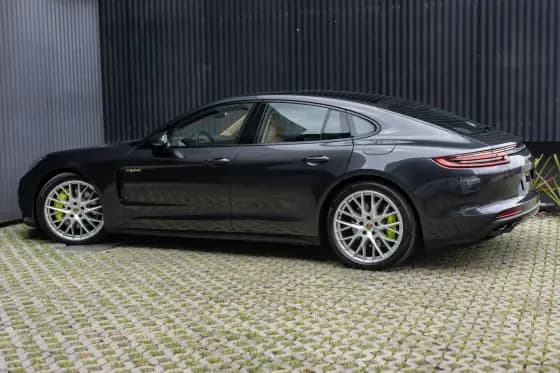 Carro 2.9 V6 E-HYBRID 4 PDK