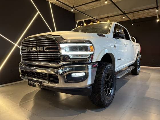 Carro 6.7 I6 TURBO DIESEL LARAMIE CD 4X4 AUTOMÁTICO