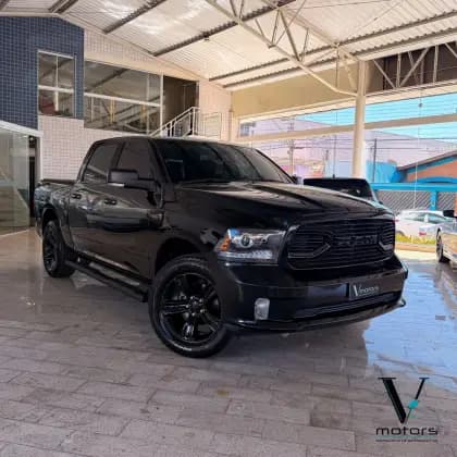 Carro 5.7 V8 GASOLINA LARAMIE NIGHT EDITION CD 4X4 AUTOMÁTICO