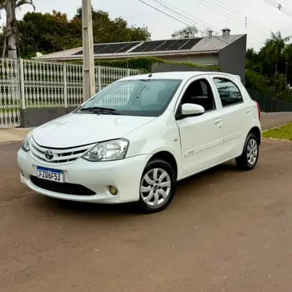 Carro 1.3 X 16V FLEX 4P MANUAL