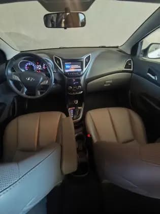 Carro 1.6 PREMIUM 16V FLEX 4P AUTOMÁTICO