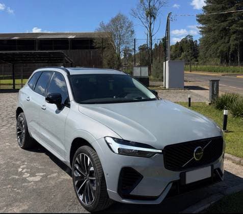 Carro 2.0 T8 PHEV ULTRA DARK AWD GEARTRONIC