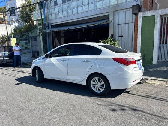 Carro 1.6 PREMIUM 16V FLEX 4P AUTOMÁTICO