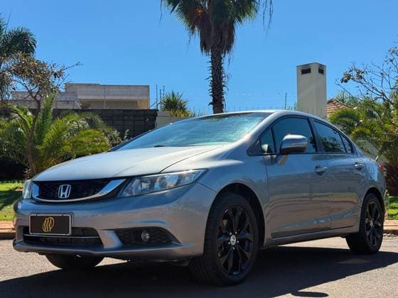 Carro 2.0 LXR 16V FLEX 4P AUTOMÁTICO