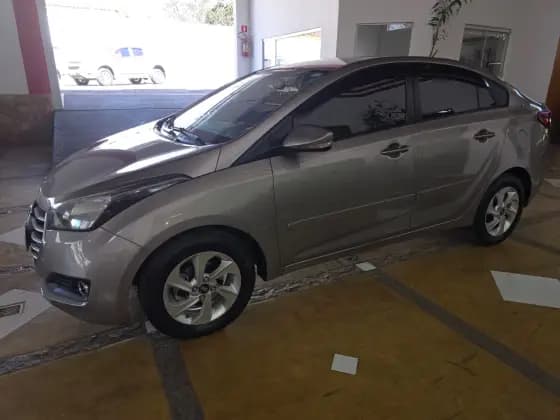 Carro 1.6 COMFORT PLUS 16V FLEX 4P MANUAL