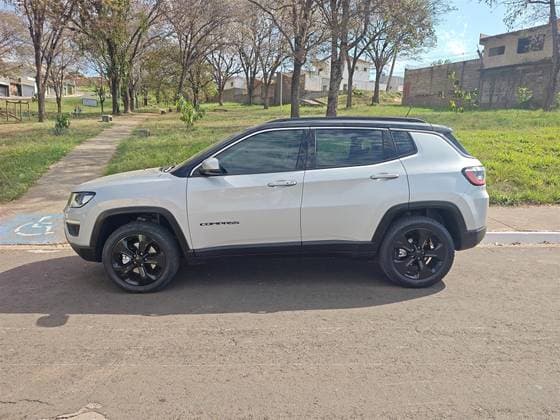 Carro 2.0 16V DIESEL LONGITUDE 4X4 AUTOMÁTICO