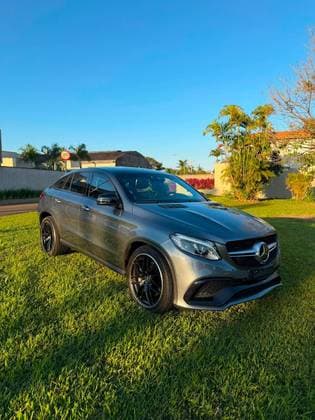 Carro 5.5 V8 TURBO GASOLINA COUPÉ 4MATIC 7G-TRONIC
