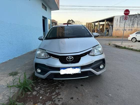 Carro 1.5 PLATINUM SEDAN 16V FLEX 4P AUTOMÁTICO