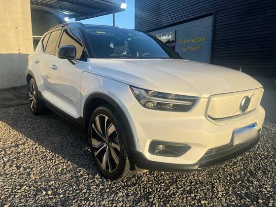 Carro P8 RECHARGE ELECTRIC BEV PURE AWD
