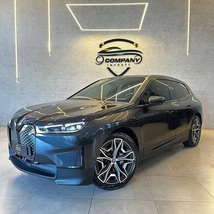 Carro ELÉTRICO XDRIVE40