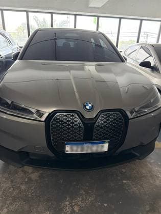 Carro ELÉTRICO XDRIVE40