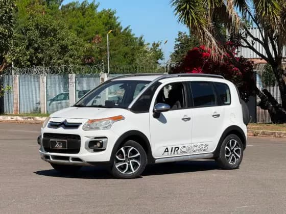 Carro 1.6 EXCLUSIVE 16V FLEX 4P AUTOMÁTICO