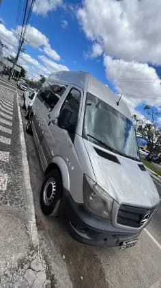 Carro 2.2 415 CDI VAN 16 LUGARES TETO ALTO 16V BI-TURBO DIESEL MANUAL