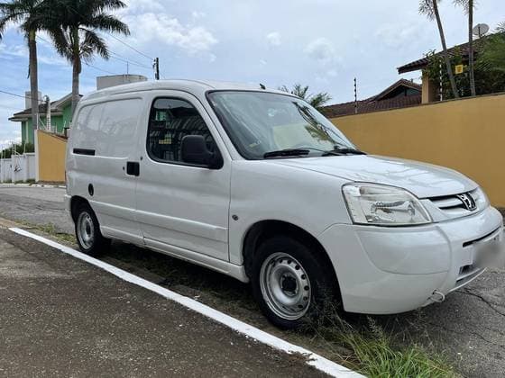 Carro 1.6 FURGÃO 800KG 16V FLEX 3P MANUAL