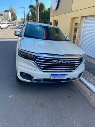 Carro 2.0 TURBO DIESEL REBEL 4X4 AUTOMÁTICO