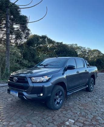 Carro 2.8 D-4D TURBO DIESEL CD SR 4X4 AUTOMÁTICO