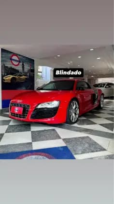 Carro 5.2 FSI QUATTRO V10 40V GASOLINA 2P R-TRONIC
