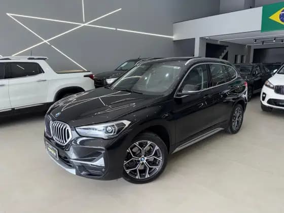 Carro 2.0 16V TURBO ACTIVEFLEX SDRIVE20I X-LINE 4P AUTOMÁTICO