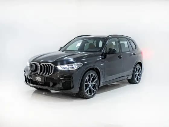 Carro 3.0 I6 TURBO HÍBRIDO XDRIVE45E M SPORT AUTOMÁTICO