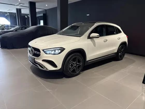 Carro 1.3 MHEV AMG LINE 7G-DCT