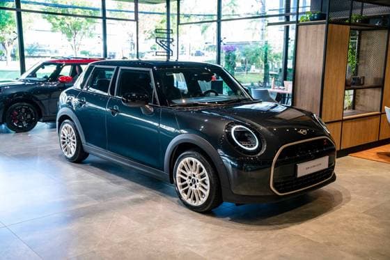 Carro 2.0 16V TWINPOWER GASOLINA S TOP 4P STEPTRONIC