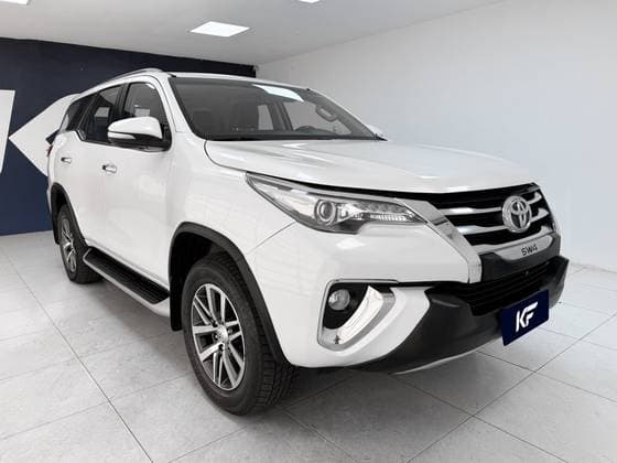 Carro 2.8 SRX 4X4 7 LUGARES 16V TURBO INTERCOOLER DIESEL 4P AUTOMÁTICO