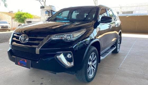 Carro 2.8 SRX 4X4 7 LUGARES 16V TURBO INTERCOOLER DIESEL 4P AUTOMÁTICO