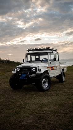 Carro 3.7 BJ50LV-B 4X4 CHASSI LONGO DIESEL 2P MANUAL