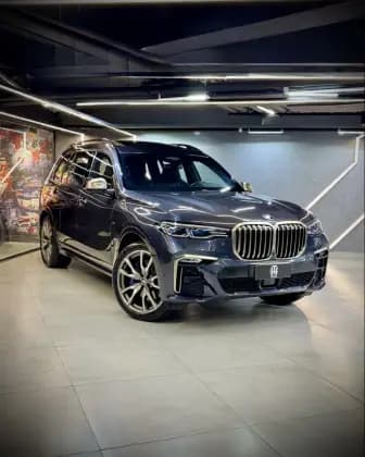 Carro 4.4 V8 GASOLINA M50i STEPTRONIC
