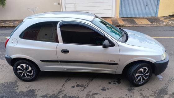 Carro 1.0 MPFI LIFE 8V FLEX 2P MANUAL