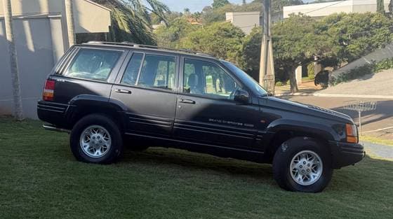 Carro 5.9 LIMITED LX 4X4 V8 16V GASOLINA 4P AUTOMÁTICO