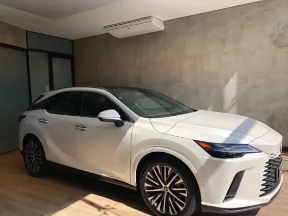 Carro 2.5 PHEV AWD CVT