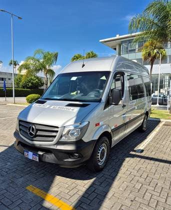 Carro 2.2 CDI DIESEL VAN 415 TA LONGO 16L MANUAL