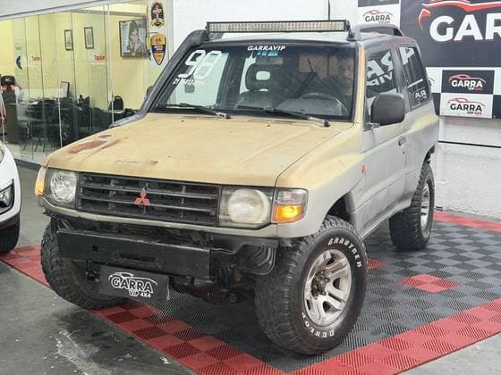 Carro 3.0 GLS 4X4 V6 24V GASOLINA 2P MANUAL