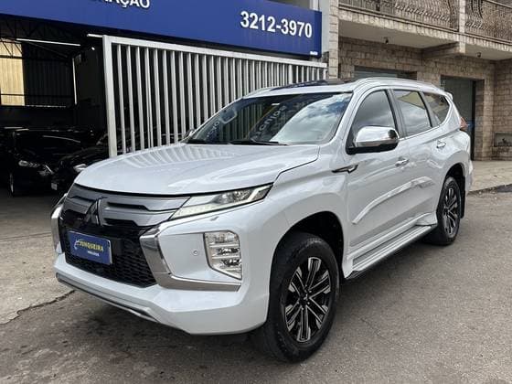 Carro 2.4 16V MIVEC TURBO DIESEL HPE-S AWD AUTOMÁTICO