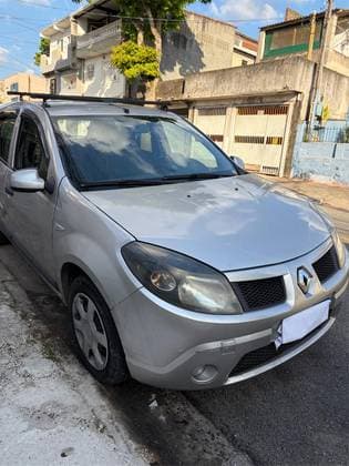 Carro 1.6 EXPRESSION 8V FLEX 4P MANUAL