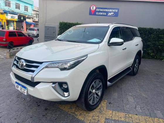 Carro 2.8 SRX 4X4 7 LUGARES 16V TURBO INTERCOOLER DIESEL 4P AUTOMÁTICO