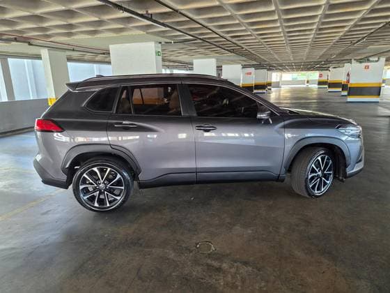 Carro 1.8 VVT-I HYBRID FLEX XRX CVT