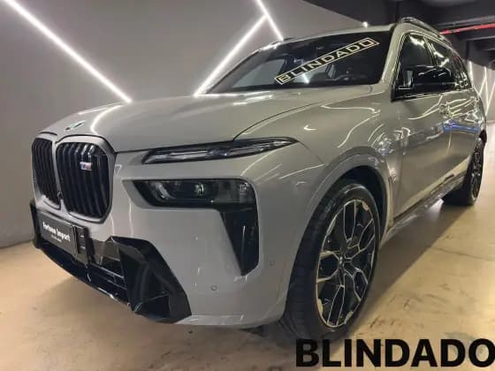 Carro 4.4 V8 GASOLINA M60i STEPTRONIC