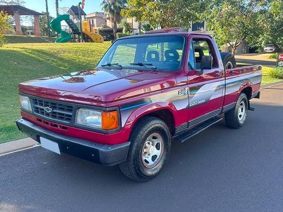 Carro 4.0 CS 8V DIESEL 2P MANUAL