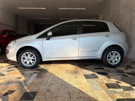 Carro 1.4 ATTRACTIVE 8V FLEX 4P MANUAL