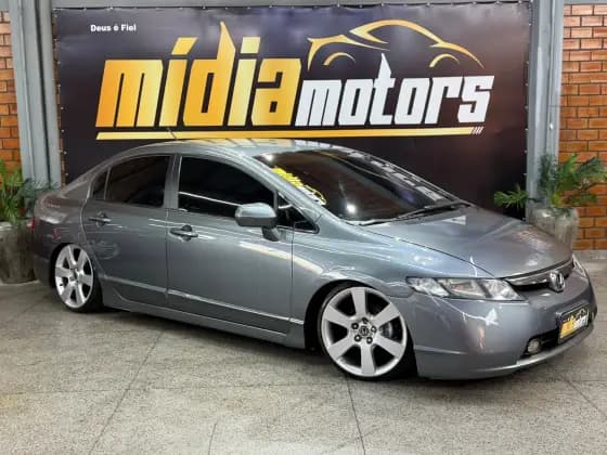 Carro 1.8 LXS 16V FLEX 4P MANUAL