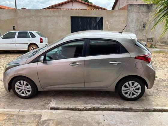 Carro 1.0 COMFORT 12V FLEX 4P MANUAL