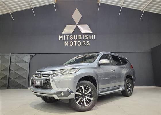 Carro 2.4 16V MIVEC TURBO DIESEL HPE AWD AUTOMÁTICO